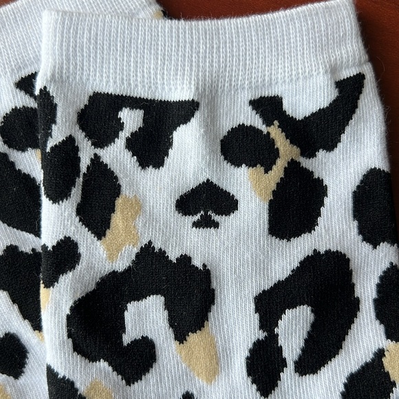 Kate Spade ♠️ Ladies Summer Ankle/Crew Socks 2 pairs Leopard Print NWOT - Picture 4 of 4